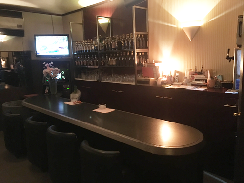 SNACK トパーズの画像