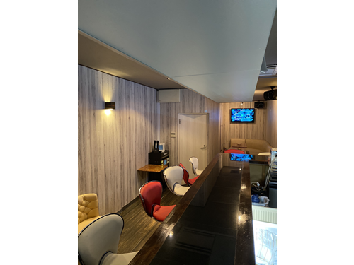 Bar vivi求人アルバイト用1枚目詳細