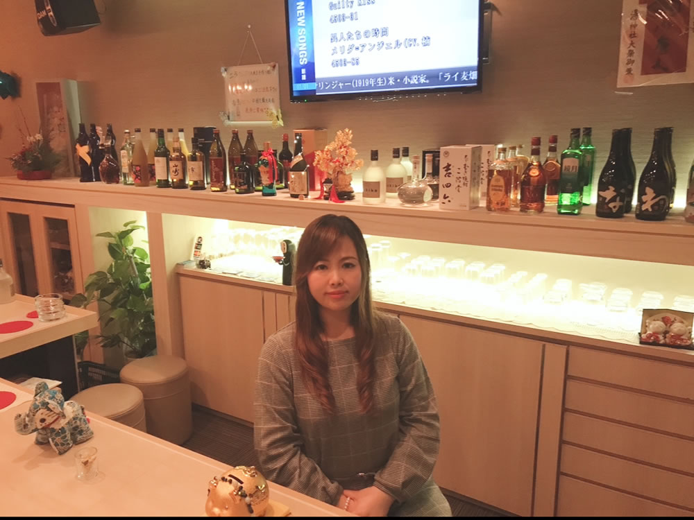 チャイナスナック ブルームーン…の画像
