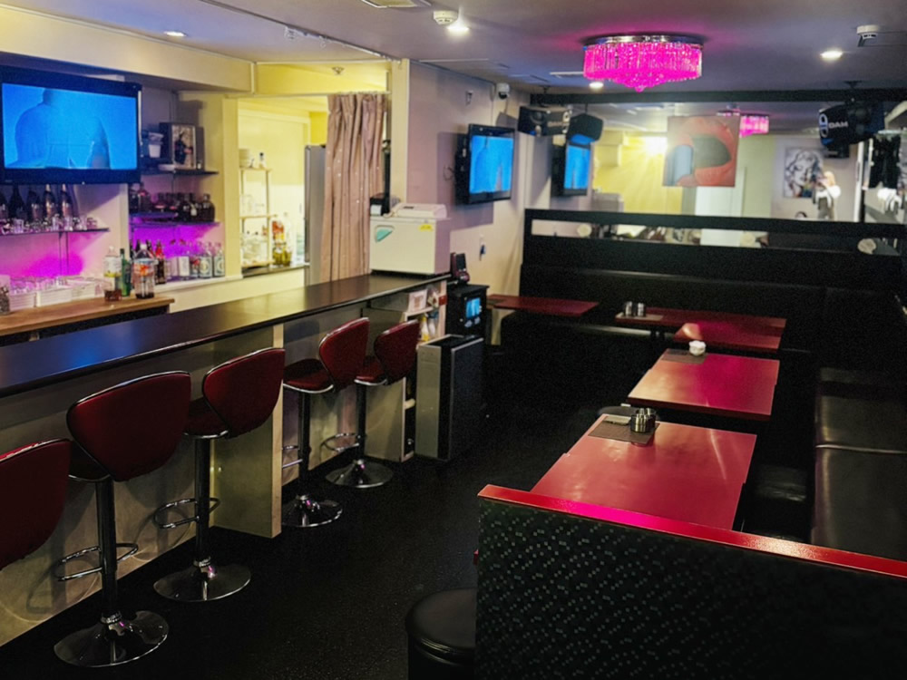 スナック ルージュ男性用1枚目